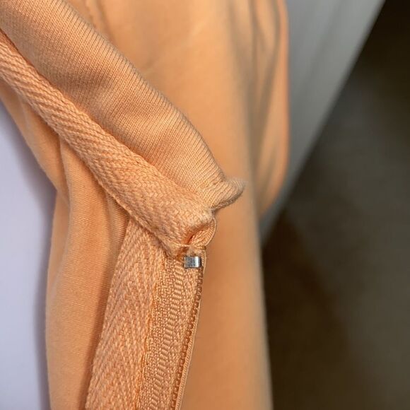 Claudia Romana Zip V-Neck Tulip Sleeves Golf Shirt - Picture 3 of 5